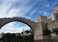 Mostar Köprüsü