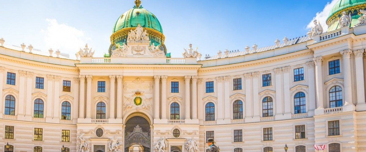 Hofburg İmparatorluk Sarayı