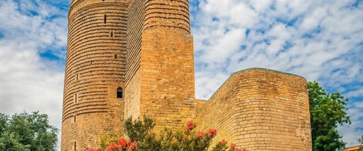 Bakü Kız Kulesi