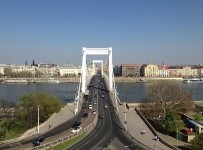 Budapeşte Erszebet Köprüsü