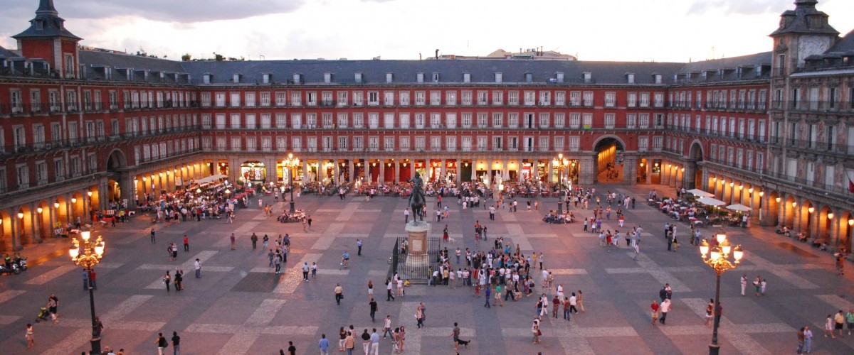 Plaza Mayor Meydanı