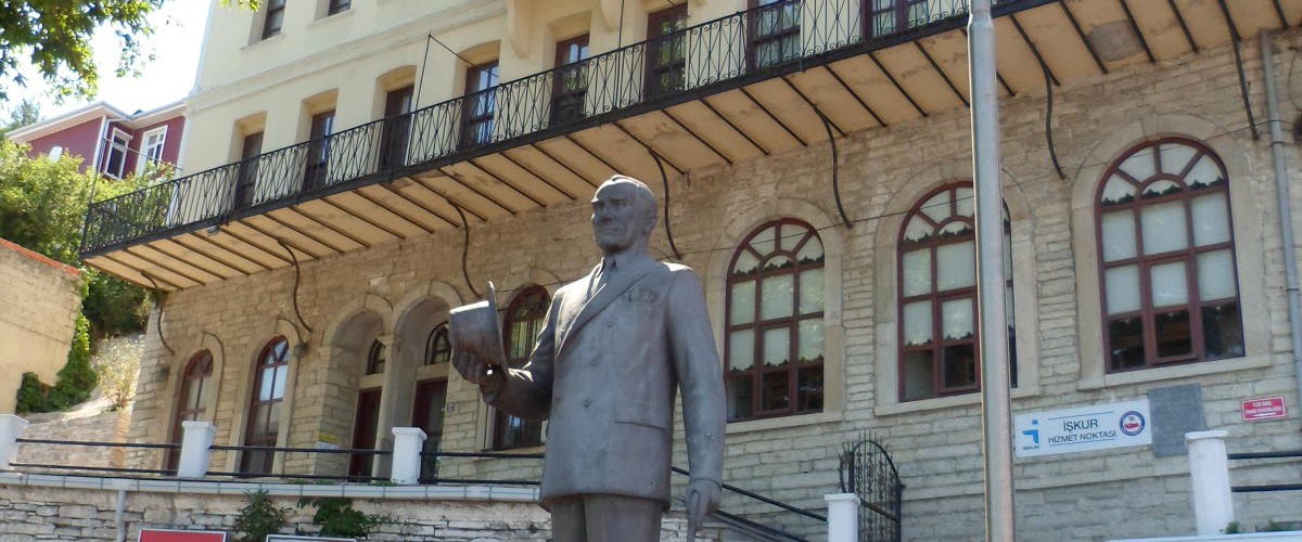 İnebolu Türk Ocağı binası