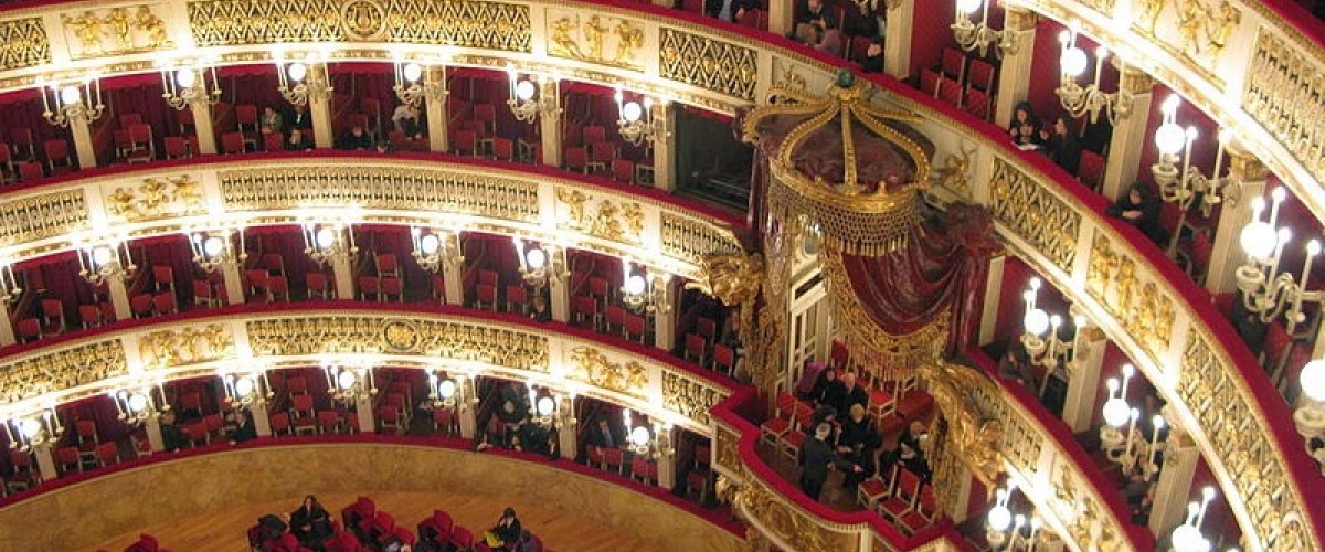 San Carlo Tiyatrosu