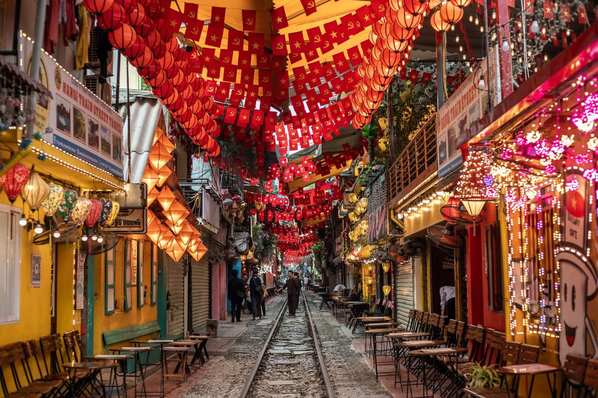 Ercan Çıkışlı Vietnam & Kamboçya Turu